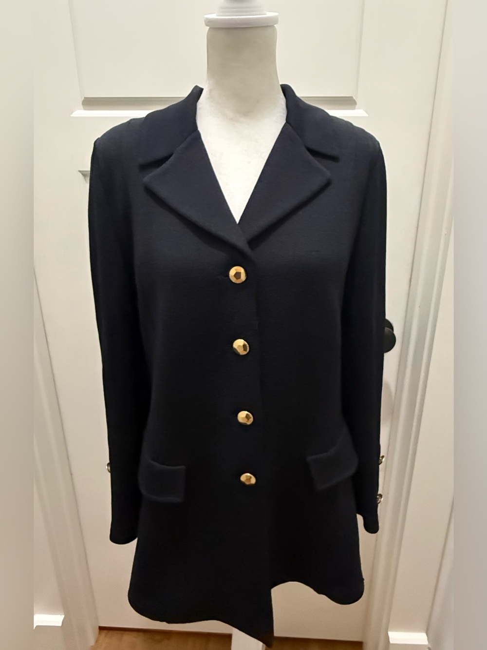 St. John Collection. Long Santana Knit Black Blazer. Size 8.